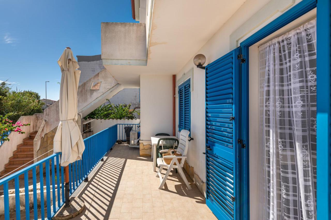 Casa Vacanze 21 Aprile - T Calasetta Dış mekan fotoğraf